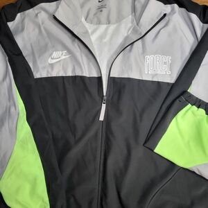 Nike Men's Black and Gray Jacket